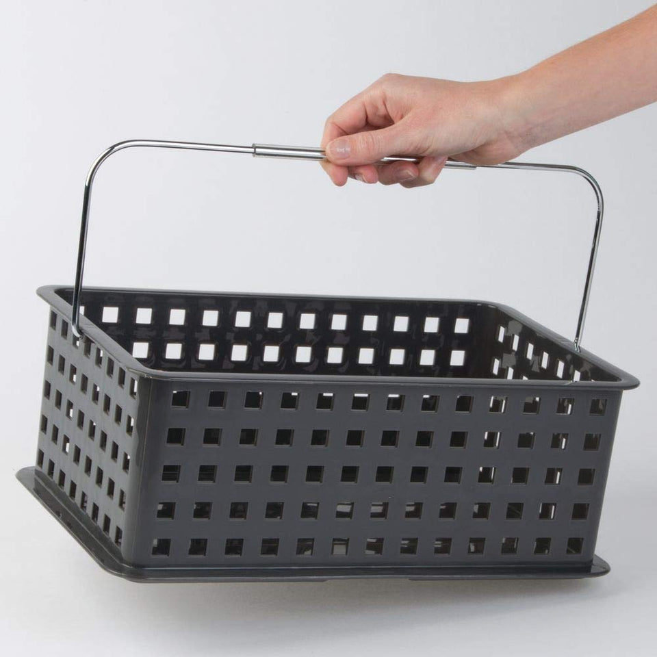 InterDesign Basic Cesta organizadora, canasto Organizador de baño de tamaño Mediano en plástico para artículos de Ducha y cosmética, Gris Pizarra
